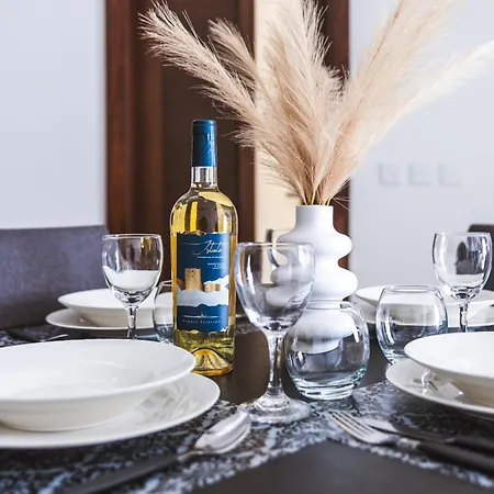 Luxury Parkside Living Near The 3 Cities In Malta 아파트 *
