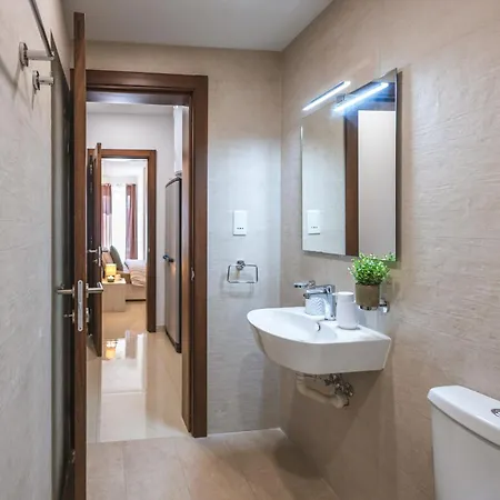Luxury Parkside Living Near The 3 Cities In Malta *