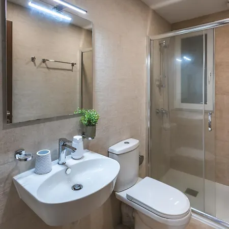 Luxury Parkside Living Near The 3 Cities In Malta