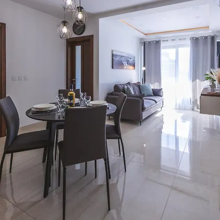 Luxury Parkside Living Near The 3 Cities In Malta Appartement *