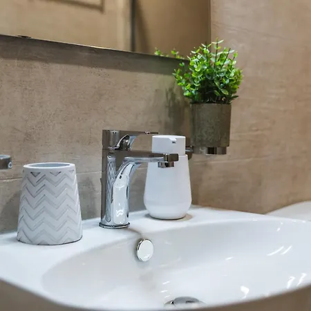 Luxury Parkside Living Near The 3 Cities In Malta *